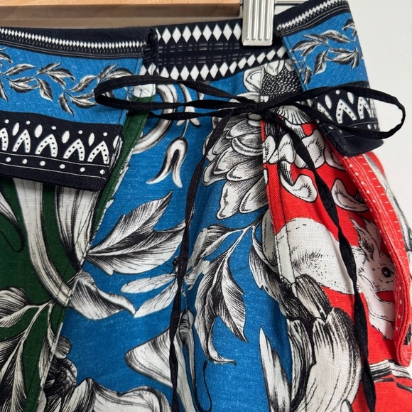 Agua Bendita Sophie Blue and Black Floral Abstract Asymetrical Shorts Size M - Picture 6 of 13